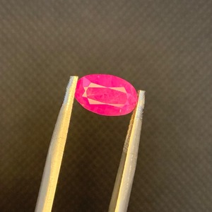 Pierre précieuse naturelle en rubis de Corindon du Cachemire, facettée, certifiée, pour bijoux, bague, pendentif, gemme rare - Product Image 4