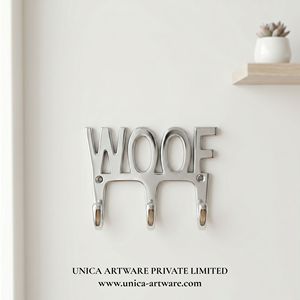 Suministro Directo de Fábrica: Gancho de Pared Decorativo de Aluminio con Diseño de Palabra 'Woof', Soporte para Correa de Mascota y Llaves, Disponible para Envío Mundial - Product Image 5