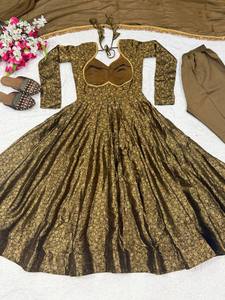 Conjunto de Vestido Anarkali Verde Oliva de Lujo con Dupatta de Tela, Vestido Étnico de Diseñador para Fiestas, Colección Festiva para Bodas - Product Image 5