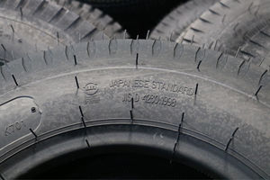 Neumático para camión ligero Vietnam KUMATIRE K702 Bias Light Truck Tyre 5.00-12 6.00-14 7.00-16 8.25-16 Tipo con cámara para transporte de carga pesada - Product Image 5
