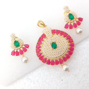 Conjunto de Collar con Colgante de Perla, Esmeralda y Rubí, Chapado en Oro, Joyería de Boda, Collar y Aretes de Novia Indios - Product Image 3