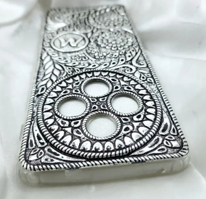 เคสโทรศัพท์เงินแท้ 925 สุดหรู งานแฮนด์เมด ลายดอกไม้เพสลีย์สลักลาย พร้อมปักอักษรย่อ - Product Image 2
