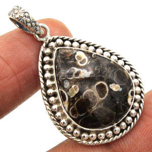 Joyas de piedra natural-Colgante de plata de ley 92,5-Colgante de forma ovalada de cabujón-Colgante de compromiso. - Product Image 5