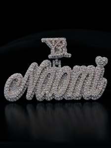 Pendentif Lettre « Mama » avec Cristaux en Forme de Cœur, Strass, Alliage Plaqué Argent, Style Hiphop, Breloque Thème Femme, Cadeau - Product Image 1