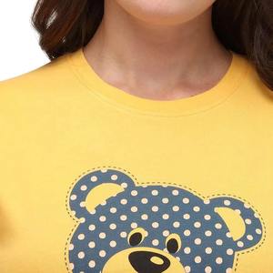 Conjunto corto para mujer hecho de algodón 100% transpirable, perfecto para el gimnasio, fitness y uso casual de verano. - Product Image 3