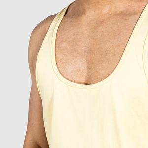 Débardeur Homme Personnalisé Écologique 100% Coton Jaune Uni Tricoté Sans Manches Col Rond Style Décontracté Coupe Musclée - Product Image 4