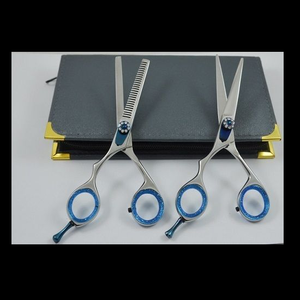 Ciseaux de coiffure professionnels en acier inoxydable japonais doré avec logo personnalisé pour salon de coiffure, vente en gros - Product Image 3