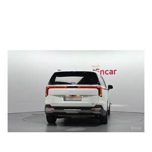 Kia Carnival HEV 2024, 9 Plazas, Versión Signature, 9,097 km, Caja de Cambios Automática, Asientos de Cuero, Cámara Trasera, Volante a la Izquierda - Product Image 4