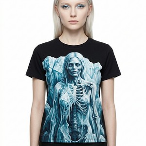 Camiseta gráfica personalizada para mujer con estampado de linterna zombi, fabricante de ropa urbana de terror, camiseta gráfica de algodón para mujer - Product Image 5