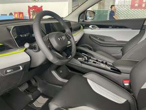 BinYue, SUV Pequeño y Elegante, Vehículo de Gasolina de Alta Calidad, con Volante a la Izquierda, Autos Usados - Product Image 2