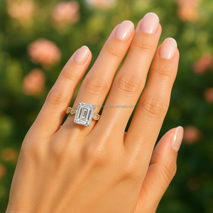 Bague de fiançailles solitaire en or 14 carats certifiée IGI pour femme, 2,50 carats, couleur EF, taille émeraude, moissanite, style religieux - Product Image 2