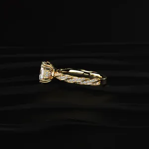 Anillo de compromiso octogonal con diamante solitario y banda pavé retorcida disponible para mujer. Compre directamente de un proveedor indio de confianza. - Product Image 5