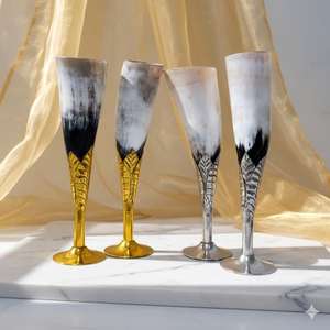 ผู้ผลิตแก้วไวน์จากเขาควายแท้ พร้อมขาตั้งโลหะสไตล์เรโทร โดย Curio Craft - Product Image 1