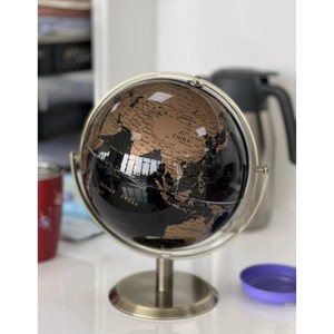 Globo terráqueo tradicional de escritorio con diseño giratorio, mapa del mundo educativo, soporte de metal negro y marrón para aprendizaje y exhibición - Product Image 5