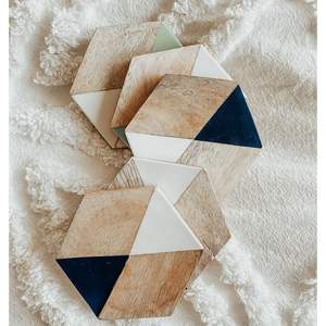 Posavasos de Estilo Único, Madera de Grano Natural y Resina para Manteles y Almohadillas - Product Image 5