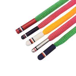 Color personalizado y logotipo plástico Aglet Sudadera con capucha cuerda de tracción puntas de plástico con pantalones cintura cuerda plástico aglet - Product Image 1