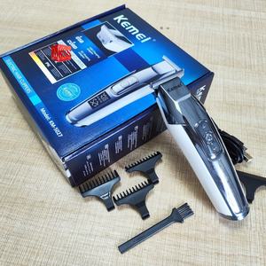 Tondeuse à cheveux silencieuse <span class=keywords><strong>Kemei</strong></span> <span class=keywords><strong>KM</strong></span>-<span class=keywords><strong>5027</strong></span>, tondeuse à cheveux rechargeable - Product Image 1