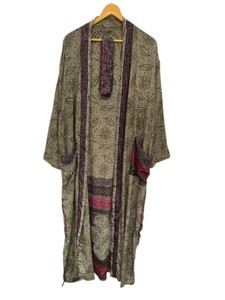 Robe en soie longue jusqu'aux chevilles, robe multicolores, robe de nuit, robe indienne vintage en soie recyclée, kimono en sari - Product Image 5