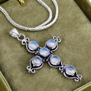 Colgante de Cruz de opalita lechosa brillante hecho a mano, joyería religiosa espiritual de plata Vintage, piedras preciosas antiguas para hombres y mujeres - Product Image 4