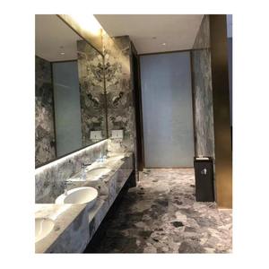 Dalles de marbre naturel très demandées pour les dessus de table, les comptoirs et les designs de meubles de salle de bain, disponibles à la vente - Product Image 2