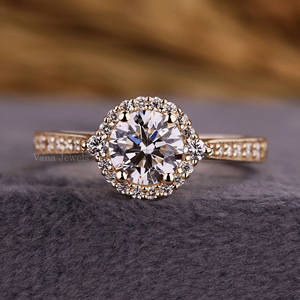 Anillo de Compromiso Redondo de Halo, Anillo de Bodas de Diamante Hecho a Mano, Regalo de Aniversario con Certificado IGI, Estilo Pavimentado - Product Image 1