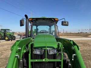 รถแทรกเตอร์ John Dear รุ่น 6105E กำลัง 105 แรงม้า 114 แรงม้า รถแทรกเตอร์อเนกประสงค์ พร้อมแอร์และห้องโดยสาร ใช้งานได้เต็มประสิทธิภาพ พร้อมจัดส่ง - Product Image 6