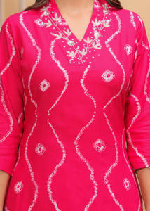 Conjunto de Kurti y Pantalón Estampado Rosa para Mujer, Mangas 3/4, Ropa Étnica Informal, Conjunto de Kurti Recto - Product Image 4