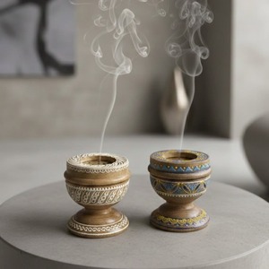 Brûleur à oud arabe élégant avec finition en bois naturel - Product Image 1