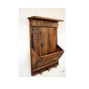 Porte-clés mural décoratif en bois, un compagnon de rangement élégant, conçu pour refléter un style de vie raffiné grâce à une placement mural organisé - Product Image 5