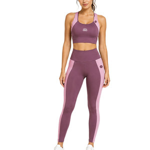 Conjunto deportivo sin costuras de moda para mujer, cómodo y elástico, para gimnasio, entrenamiento, yoga y actividades físicas. - Product Image 1