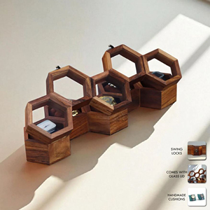 Caja de Madera para Relojes con Acabado Clásico de Madera, Almacenamiento de Relojes de Madera para Colecciones de Lujo por AYAANS - Product Image 4