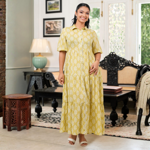 เดรสยาวผ้าเรยอนซาตินสุดหรูพร้อมดีเทลลูกไม้ - Product Image 3