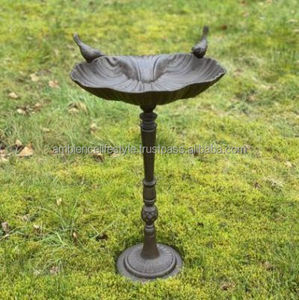 Bain d'oiseaux rustique en métal pour extérieur, décoration de jardin, construction durable, finition résistante à la rouille, parfait pour le paysage naturel et les oiseaux - Product Image 1