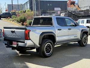 Utilisé 2024 pour Tacoma TRD Off-Road 4x4 DIY OEM avec garantie de 3 ans - Product Image 2
