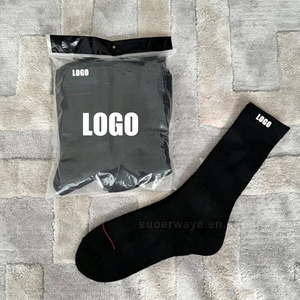 Un lot de 4 paires de chaussettes OEM de haute qualité, adaptées aux sports de plein air, tendance et durables, nouvelle arrivée, chaussettes de sport personnalisées - Product Image 5