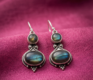 Boucles d'oreilles vintage en argent 925 avec labradorite naturelle sertie clos, bijoux pour femme pour les fêtes et le quotidien - Product Image 5