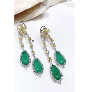 Atractivos Pendientes Colgantes con Cristales de Circonita Rosa en Forma de Pera, Aleación Plateada, Joyería de Fiesta para Mujer, Estilo Romántico - Product Image 4