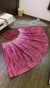 Lehenga Choli en soie plissée avec broderie lourde et sequins, longueur au sol, pour femmes, tenue traditionnelle indienne/pakistanaise pour mariage, fête, Diwali - Product Image 4