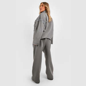 Conjunto de 2 Piezas para Mujer, Sudadera y Pantalones Cortos, Gris, Felpa, con Bolsillos, Estilo Casual, Corte Regular, Ecológico - Product Image 2