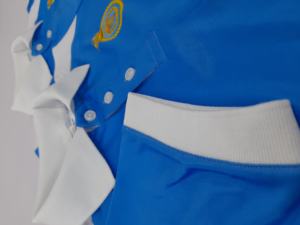 Polo personnalisé pour homme bleu royal |   Vêtements de sport d'équipe avec panneaux contrastés blancs |   T-shirt de golf décontracté à manches courtes, vente en gros de vêtements - Product Image 4