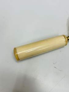 Lupa de Mano Moderna de 4'' Hecha a Mano y Duradera con Marco de Latón y Mango de Hueso - Product Image 3