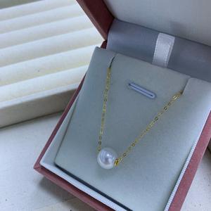 Collar de Perlas de Agua Dulce Naturales de Zhuji, 9-11 mm, Redondas, Blanco Frío, Australianas, con Colgante de Oro de 18k, Estilo Simple - Product Image 1