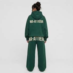 Conjunto Deportivo Personalizado para Mujer, Sudadera Holgada con Capucha y Pantalones Anchos, Estampado Gráfico, Ropa Casual Urbana OEM - Product Image 2