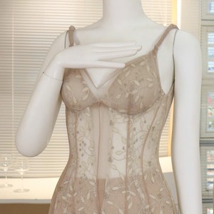 Vestido de Noche de Lujo con Encaje Bordado, Tul, Largo hasta el Suelo, Corte en A, Estampado Floral, Sujetador Incorporado, Transpirable, Tela 100% Poliéster, para Baile de Graduación - Product Image 4