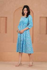 Robe midi évasée décontractée à manches trois quarts en coton à imprimé floral bleu avec robe de maternité et d'allaitement pour un usage quotidien - Product Image 2
