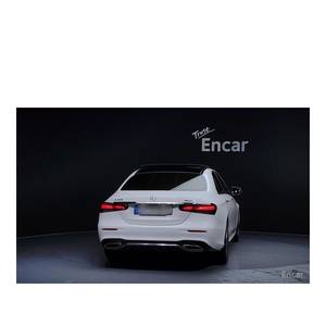 Mercedes-Benz E350 4MATIC AMG Line Classe E 2023 avec volant à gauche, boîte de vitesses automatique, sièges en cuir, caméra arrière - Product Image 4