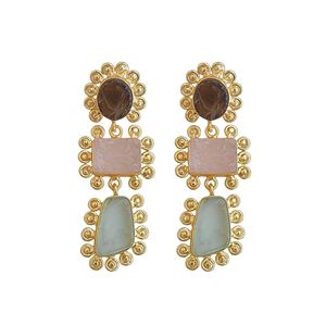 Boucles d'oreilles pendantes multi-pierres plaquées or, aspect artisanal, bijoux fantaisie semi-précieux, vente en gros - Product Image 1