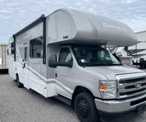Ventes 100% Abordables 2022 2023 2020 – VR d'occasion Thor Chateau Classe C, Campers, Motorhomes – Couleurs personnalisées disponibles, faible kilométrage - Product Image 1