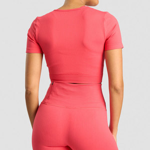 T-shirt de sport à manches courtes, col en V, côtelé, haute élasticité, design personnalisé, vente chaude OEM ODM - Product Image 2