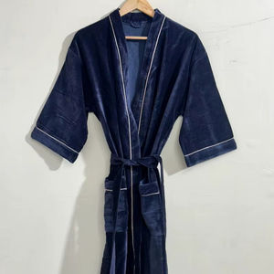 Robe kimono en velours, peignoir doux et moelleux, robe de spa de luxe, vêtements de détente confortables pour l'hiver - Product Image 1